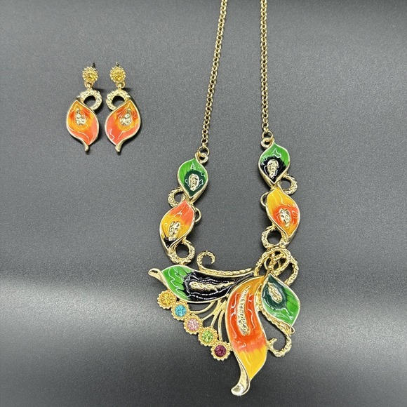 The Unbranded Brand Jewelry - Multi-Colored Necklace & Earrings Set w/Multi-Colored Rhinestones Floral Design